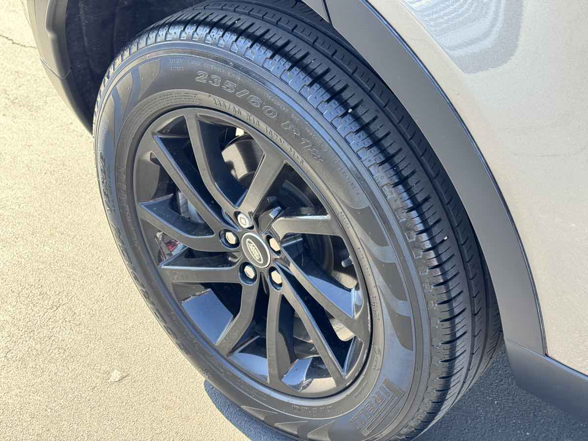 2018 Land Rover Discovery Sport SE - Photo 18