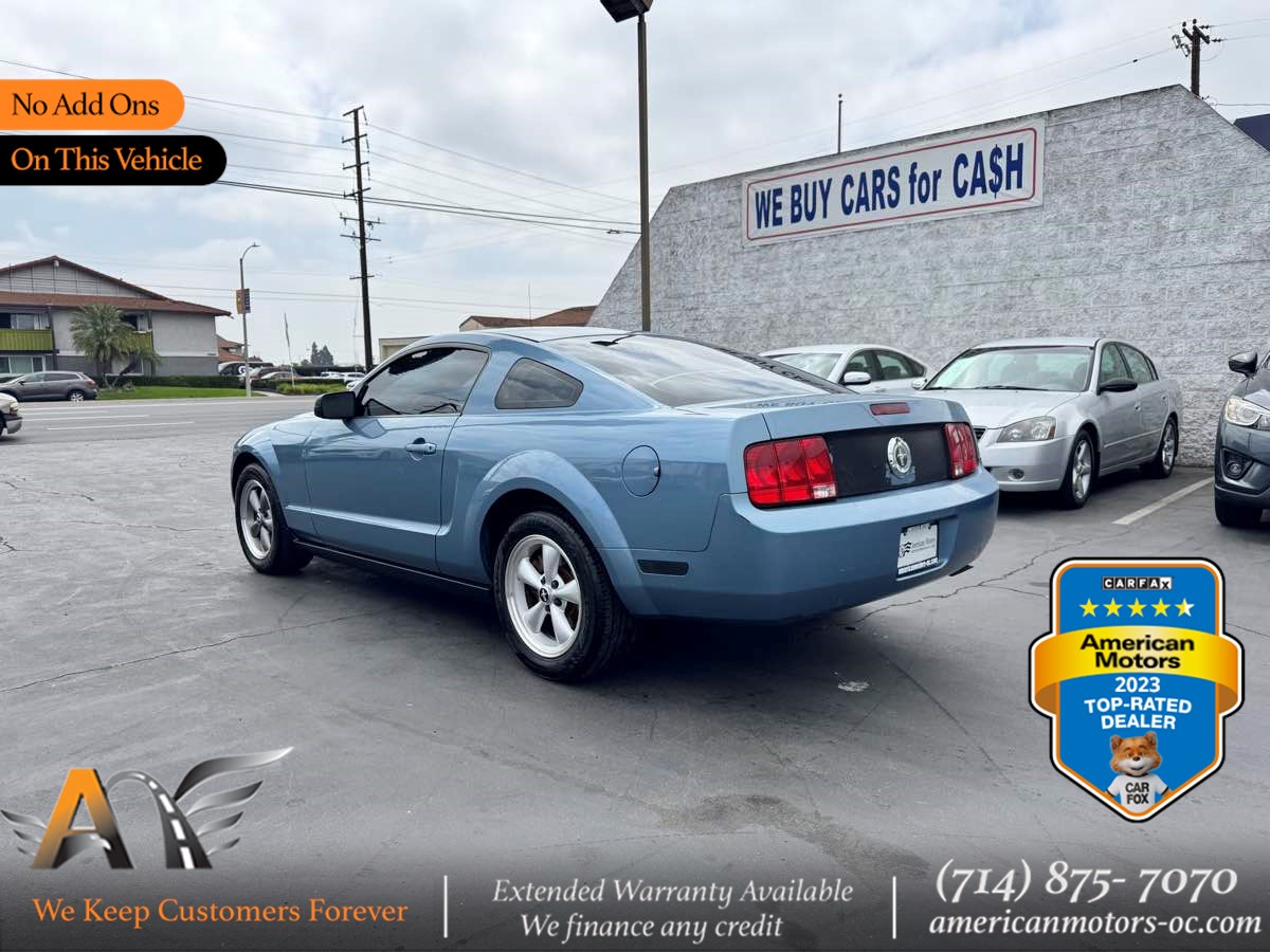 2006 Ford Mustang Deluxe