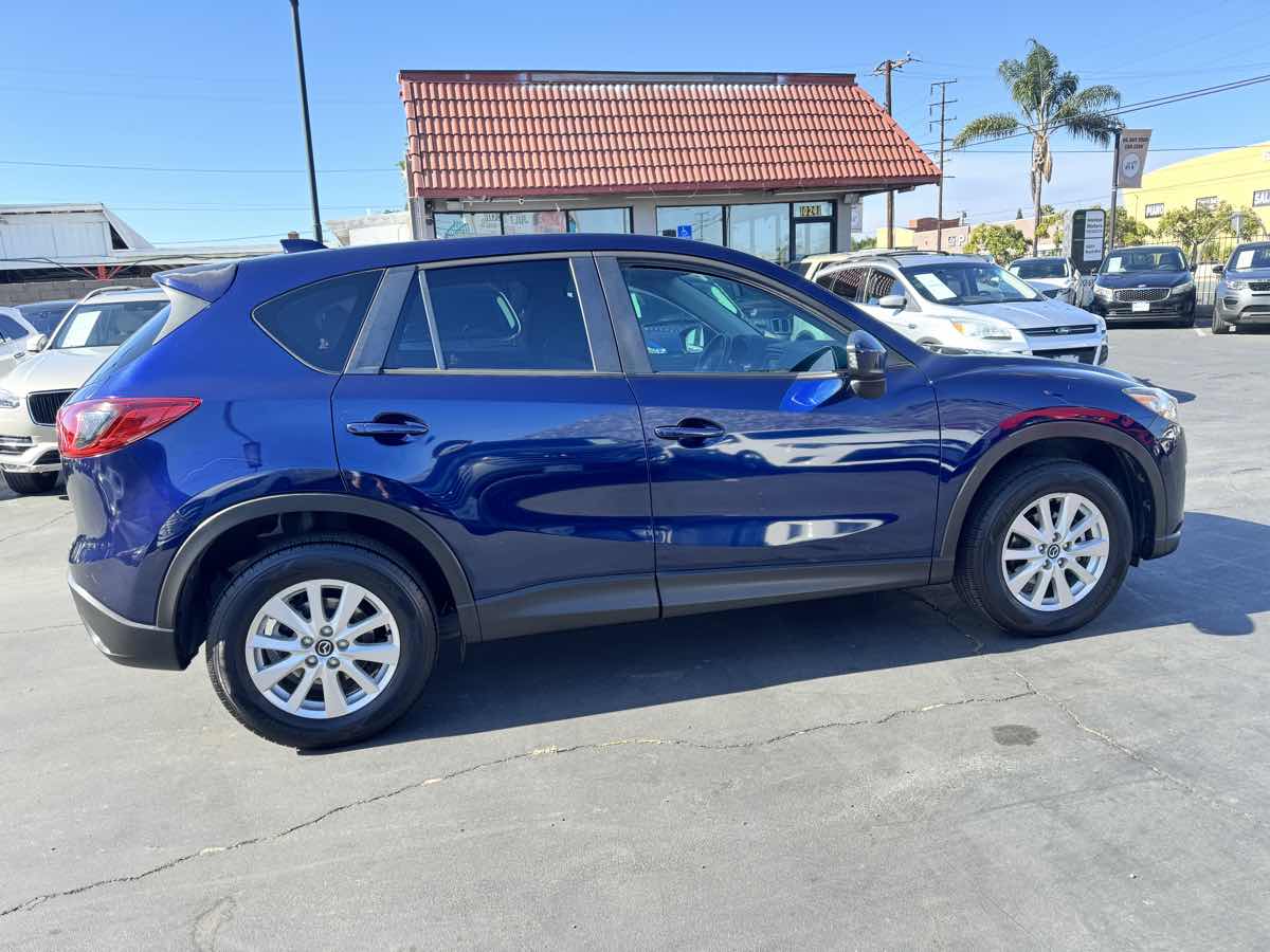View vehicle photo 7