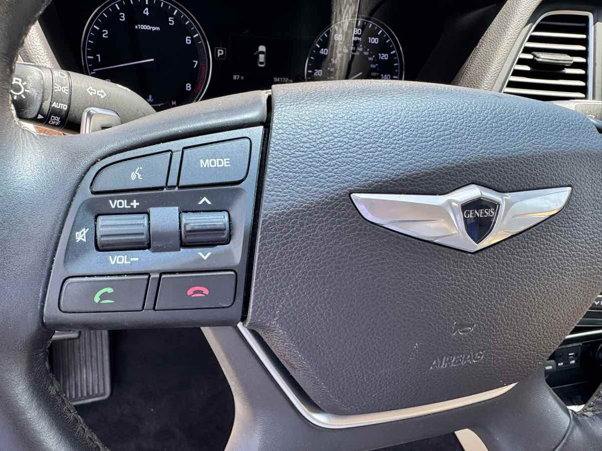 2015 Hyundai Genesis Base - Photo 39