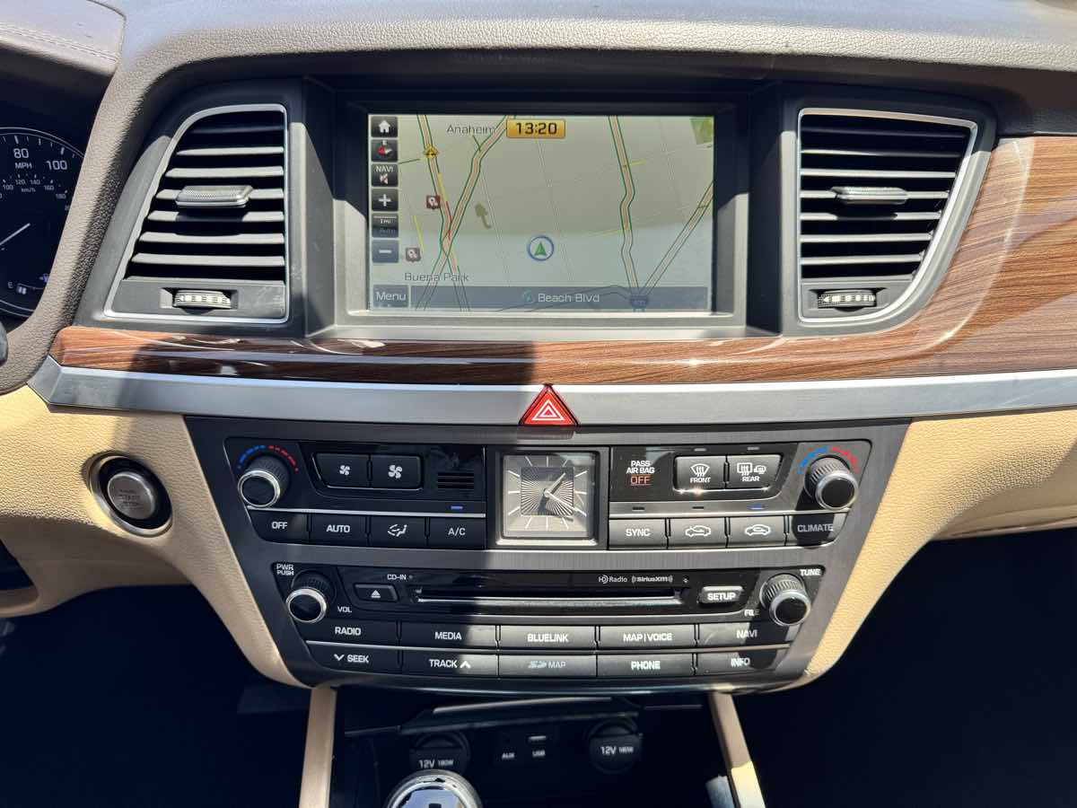 2015 Hyundai Genesis Base - Photo 45