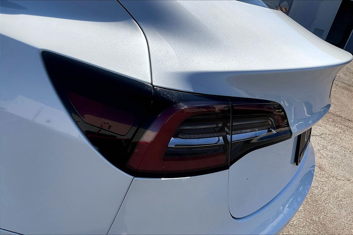 2021 Tesla Model 3 Long Range photo 9