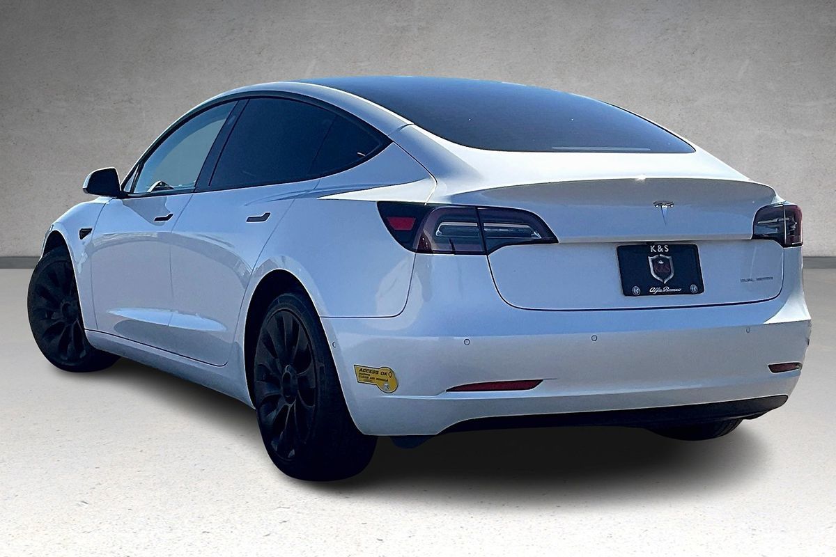 2021 Tesla Model 3 Long Range photo 26