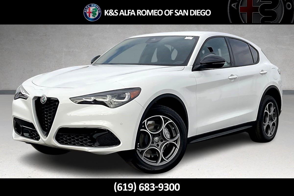 2025 Alfa Romeo Stelvio Sprint