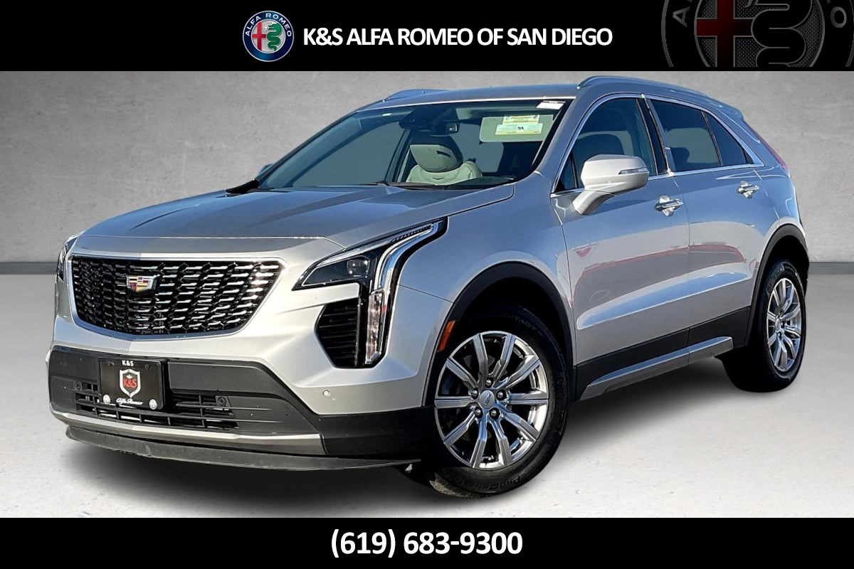 2022 Cadillac XT4 AWD Premium Luxury