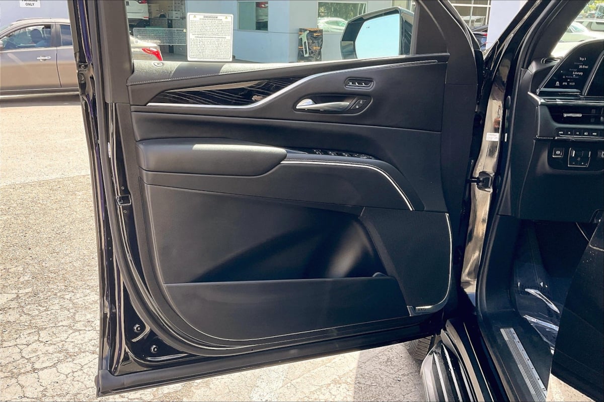 2023 Cadillac Escalade Sport photo 19