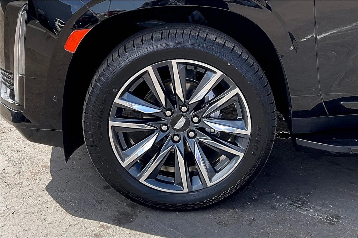 2023 Cadillac Escalade Sport photo 8