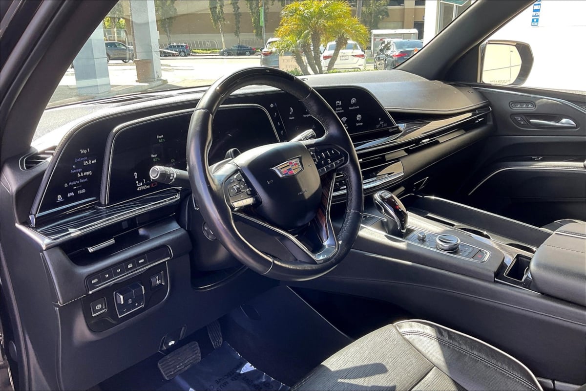 2023 Cadillac Escalade Sport photo 10