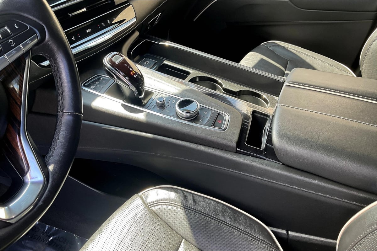 2023 Cadillac Escalade Sport photo 13