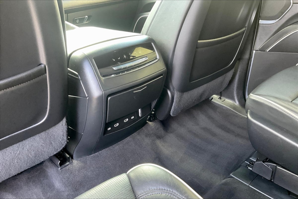 2023 Cadillac Escalade Sport photo 31