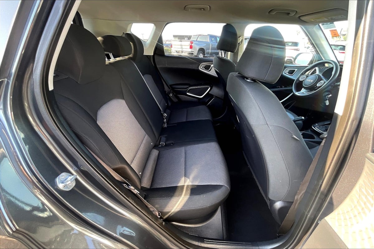 2023 Kia Soul LX photo 24