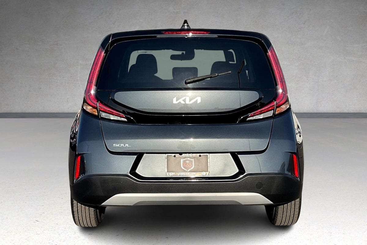 2023 Kia Soul LX photo 5