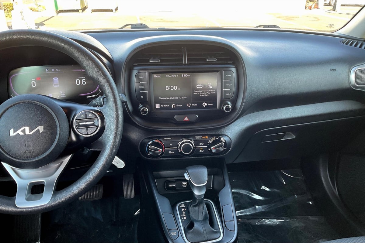 2023 Kia Soul LX photo 7