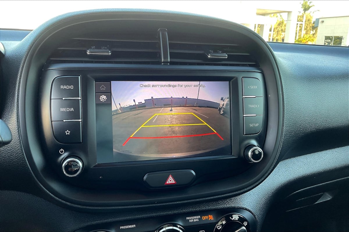 2023 Kia Soul LX photo 18