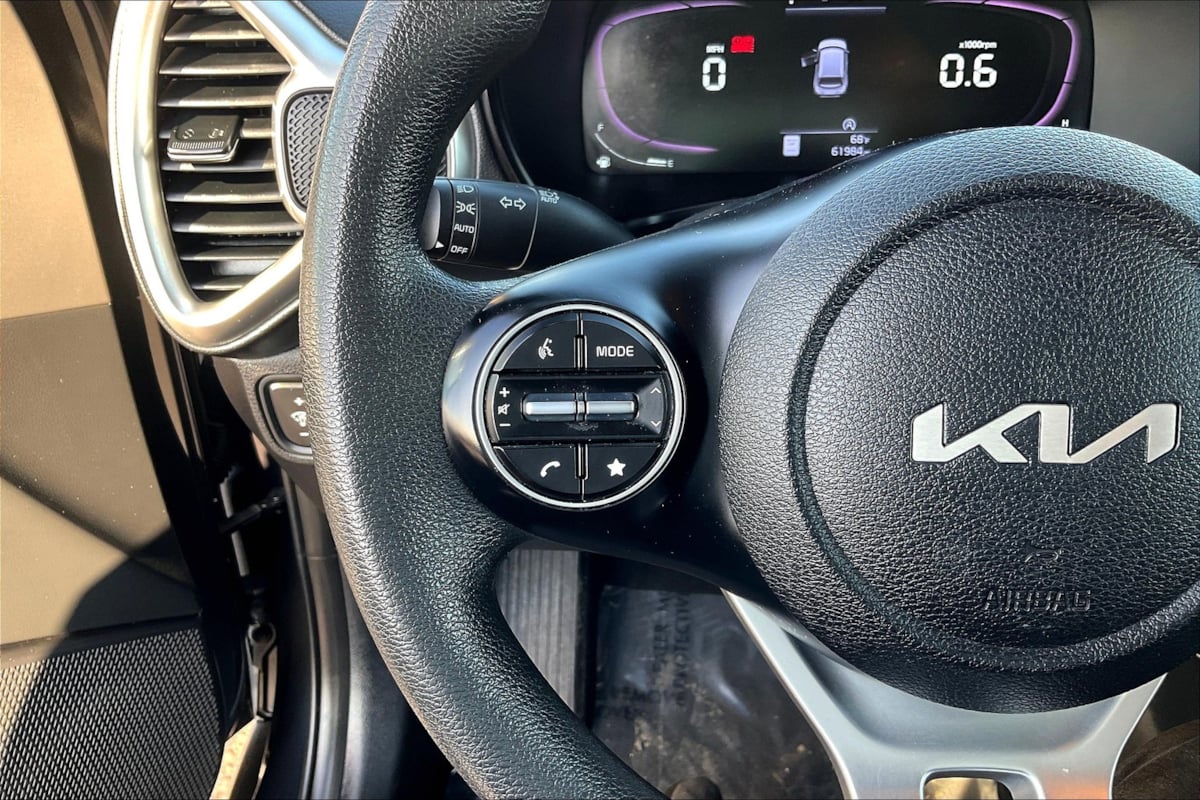 2023 Kia Soul LX photo 15