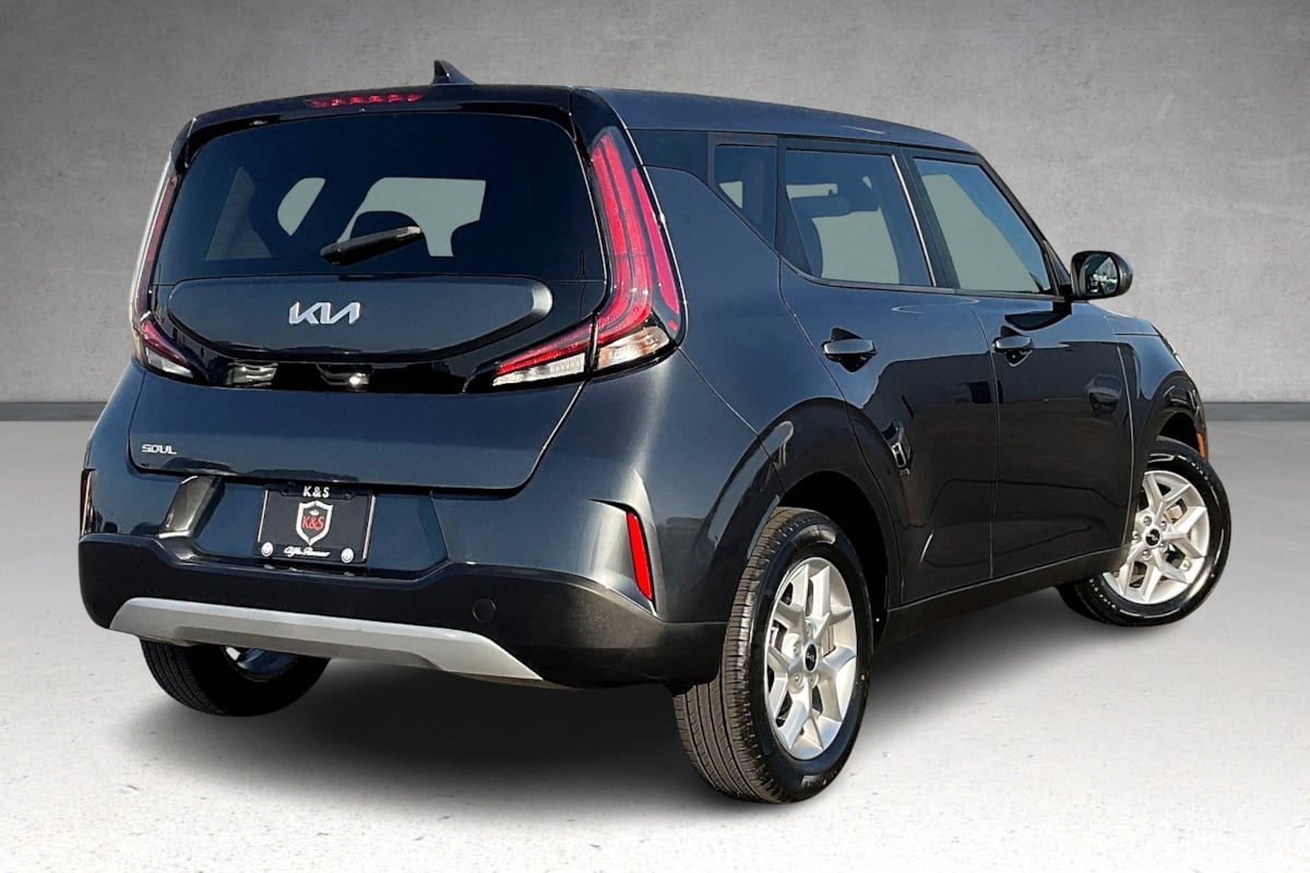 2023 Kia Soul LX photo 31