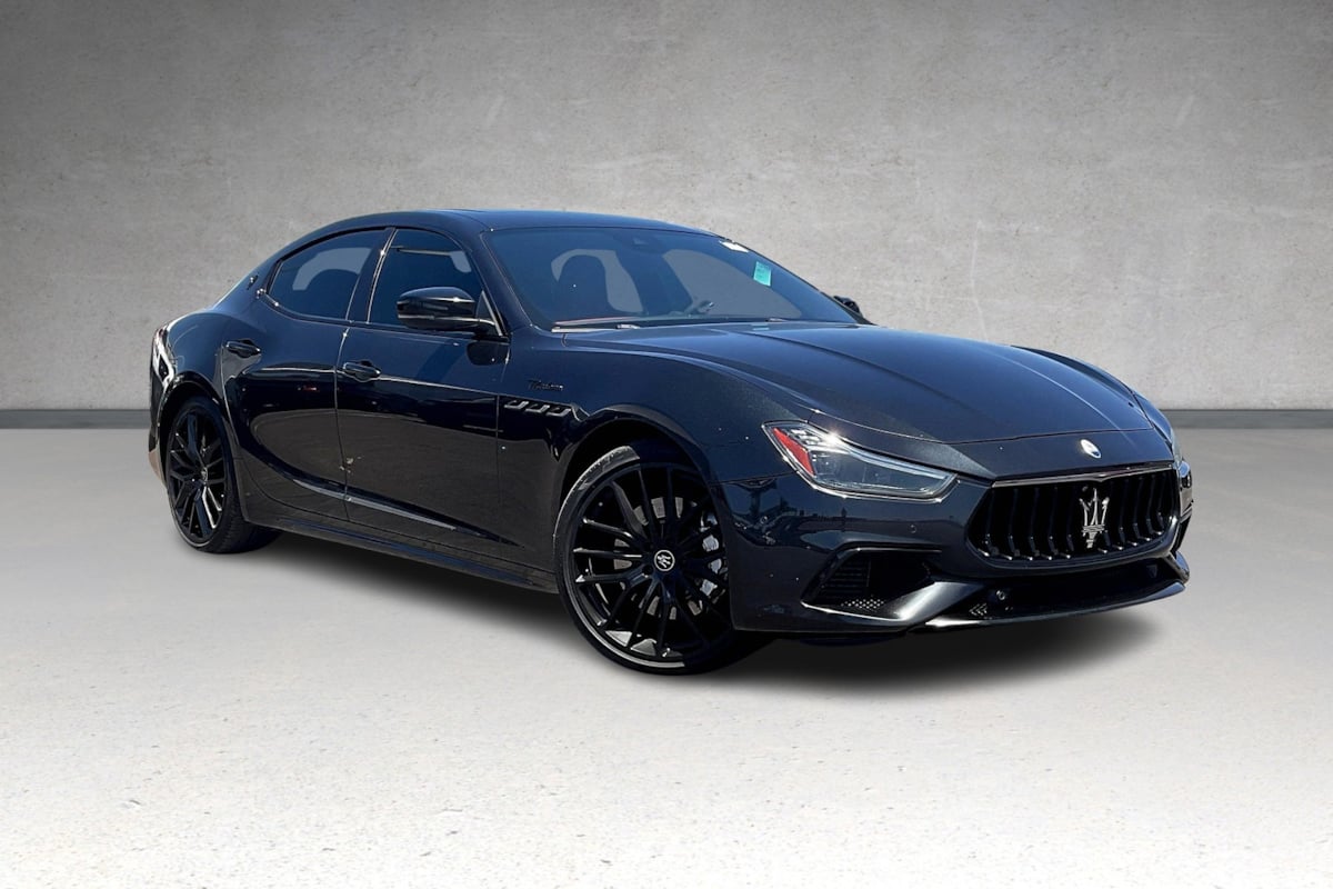 2022 Maserati Ghibli Modena Q4 photo 2