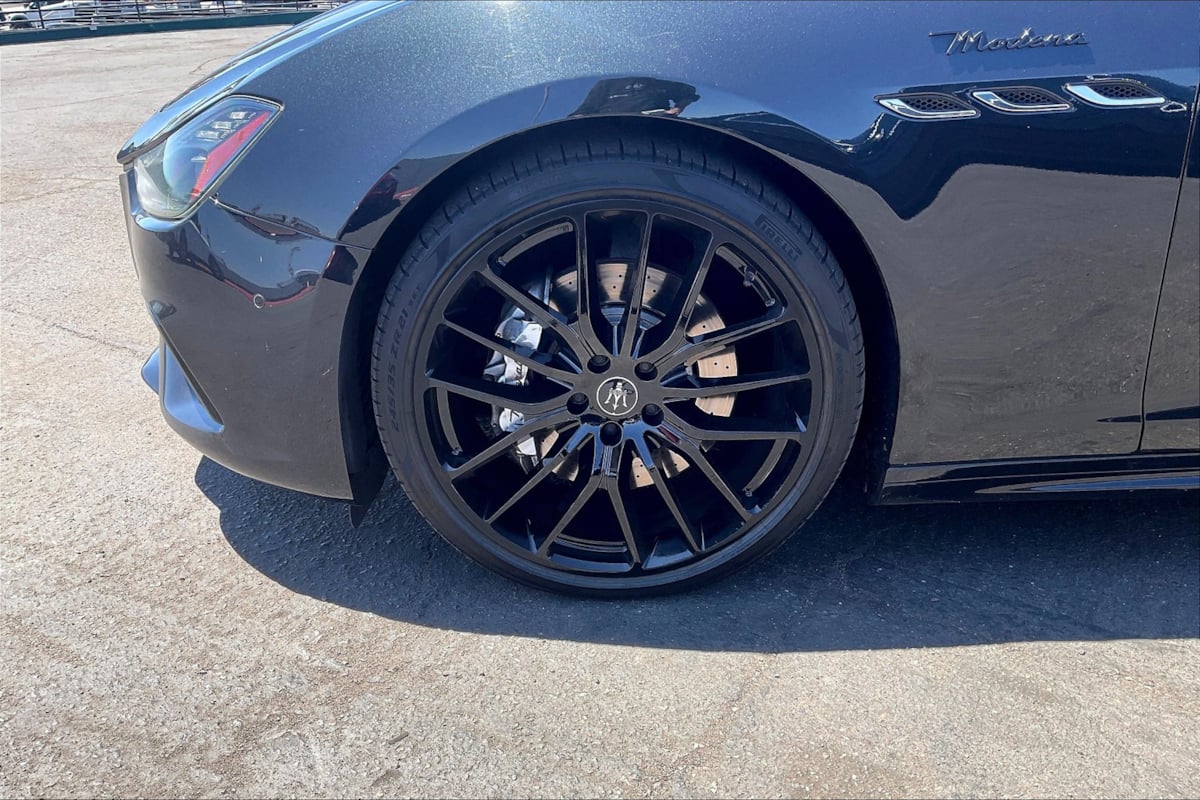 2022 Maserati Ghibli Modena Q4 photo 4