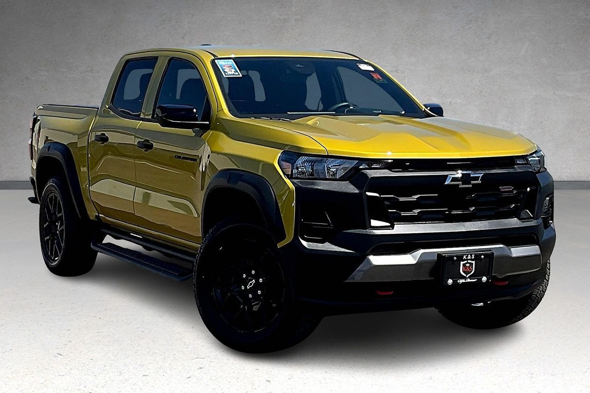 2023 Chevrolet Colorado Trail Boss photo 3