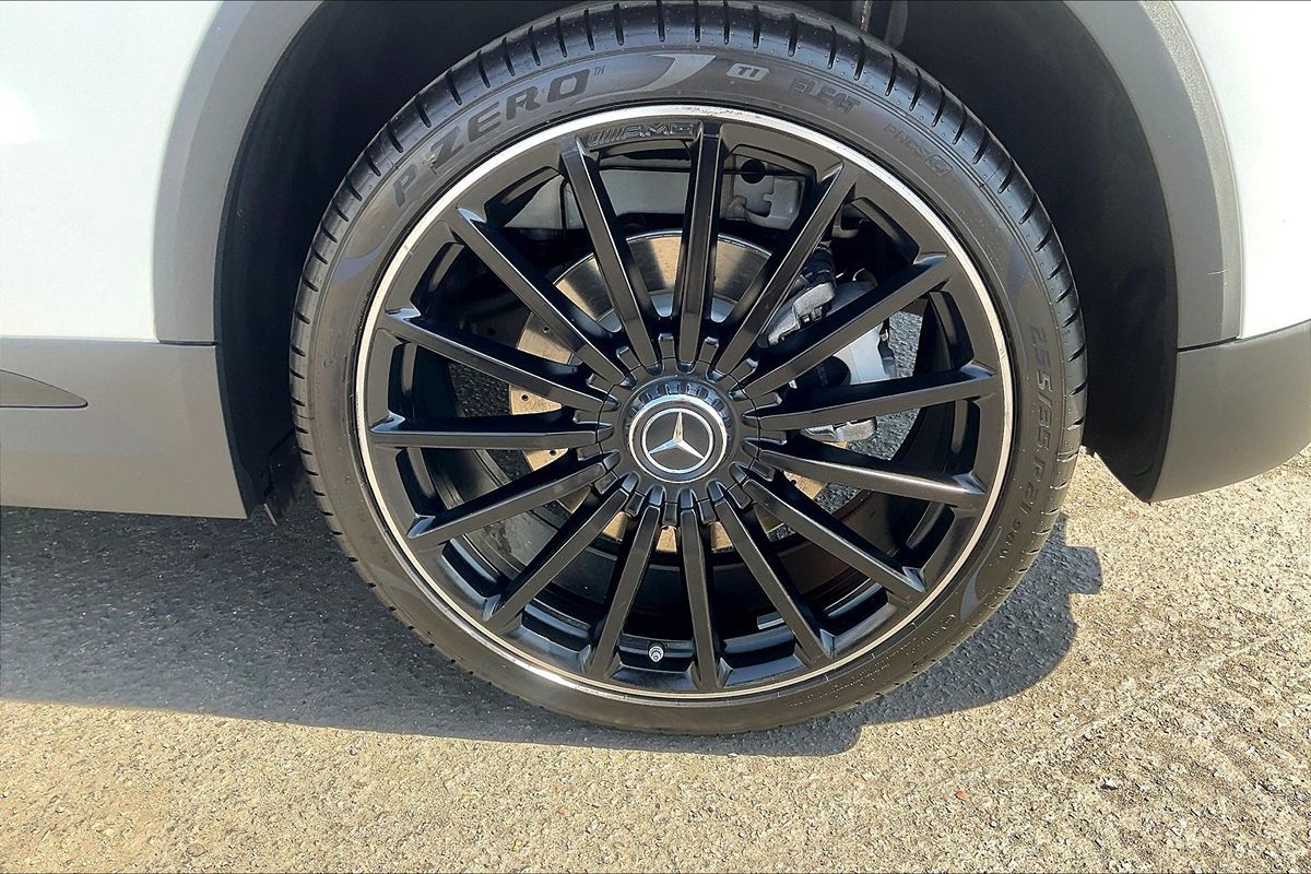 2021 Mercedes Benz GLA AMG 35 4MATIC photo 7
