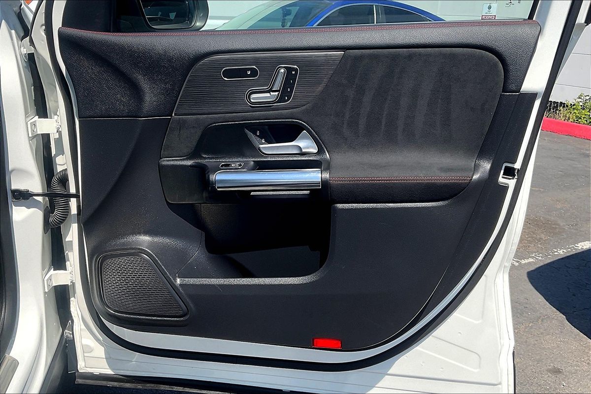 2021 Mercedes Benz GLA AMG 35 4MATIC photo 18