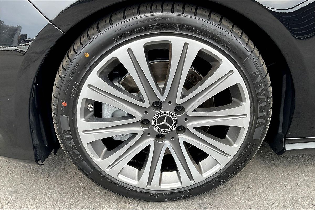 2019 Mercedes Benz CLA 250 photo 9