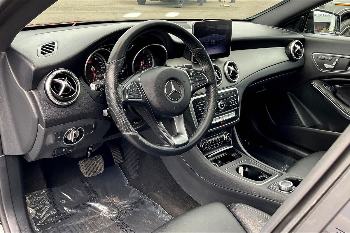 2019 Mercedes Benz CLA 250 photo 11