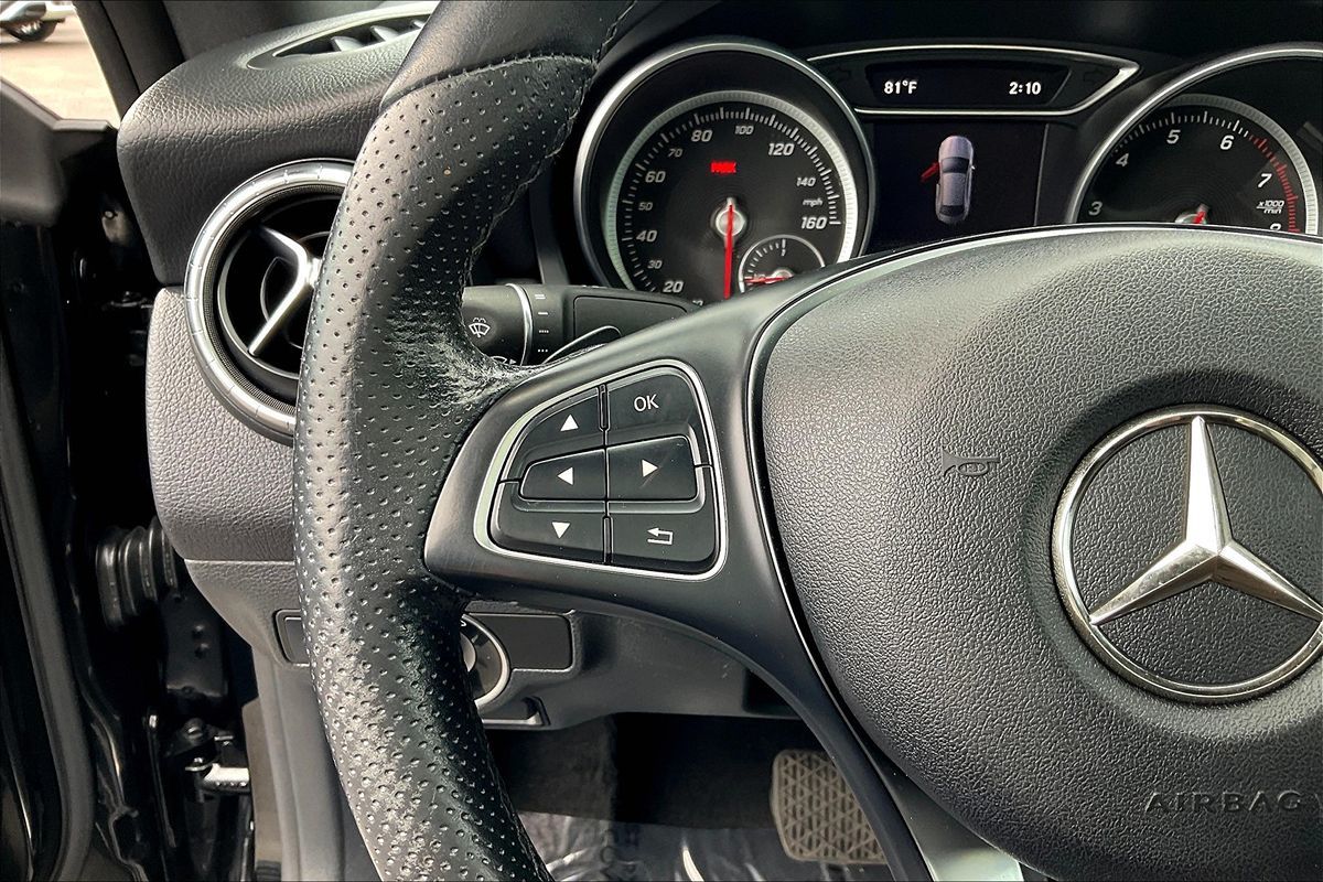 2019 Mercedes Benz CLA 250 photo 15