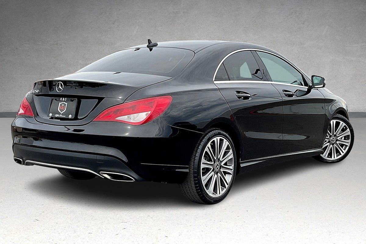 2019 Mercedes Benz CLA 250 photo 33
