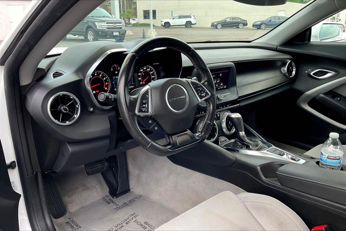 2023 Chevrolet Camaro 1LS 1LT photo 9