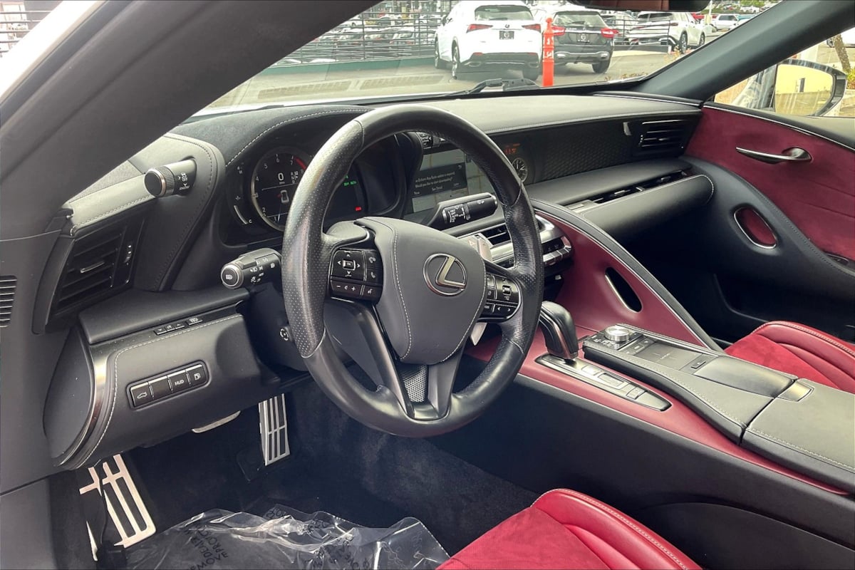 2018 Lexus LC 500 photo 11