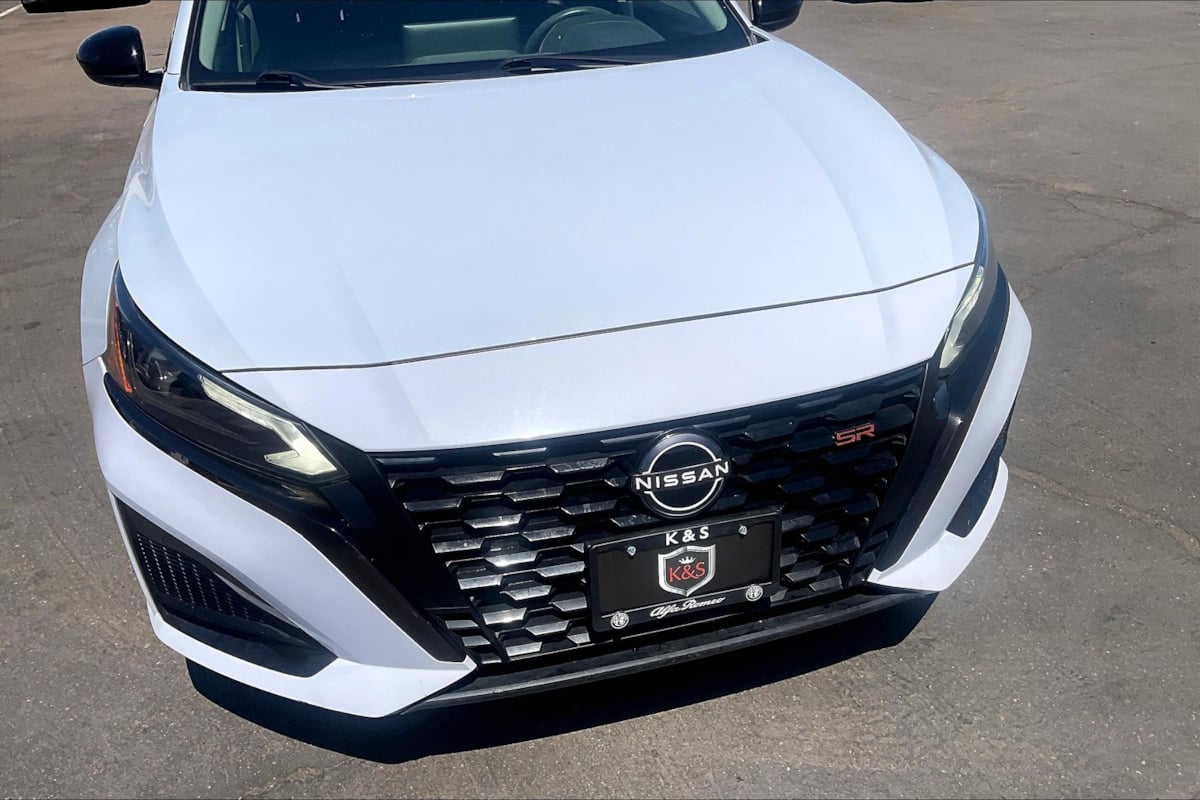 2023 Nissan Altima 2.5 SR photo 5