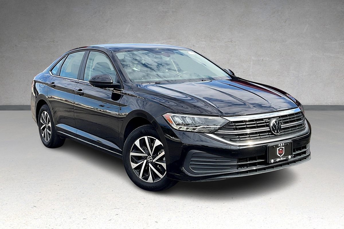 2024 Volkswagen Jetta S photo 2