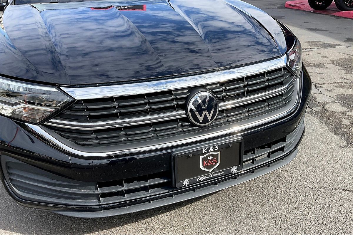 2024 Volkswagen Jetta S photo 4