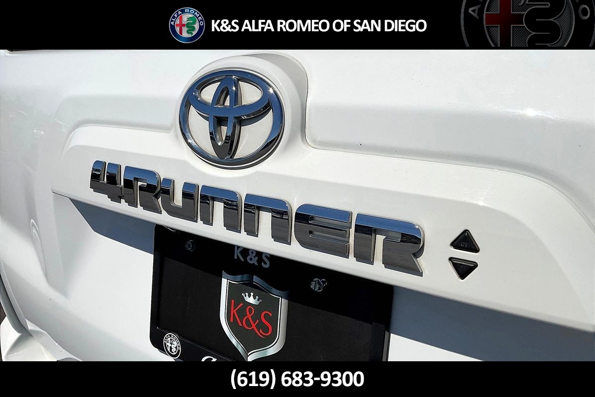 2024 Toyota 4Runner SR5 photo 7