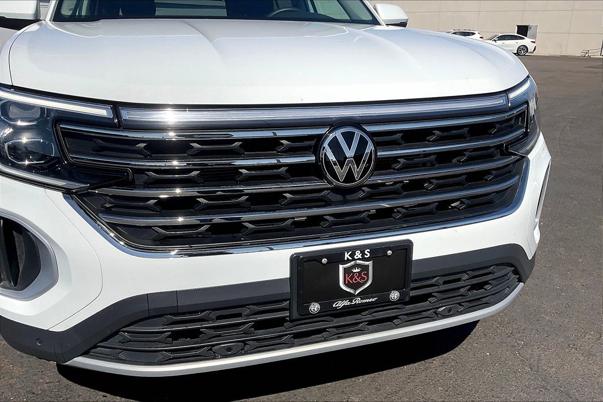 2024 Volkswagen Atlas SE Technology photo 5