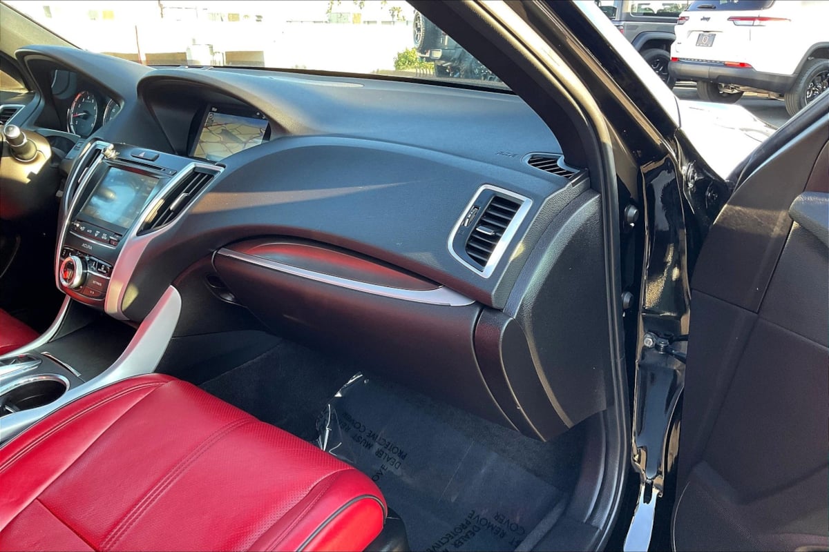 2018 Acura TLX A-Spec photo 12