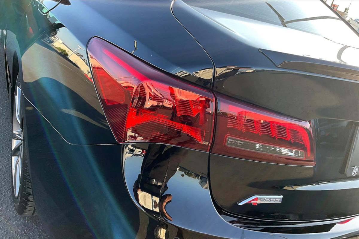 2018 Acura TLX A-Spec photo 25