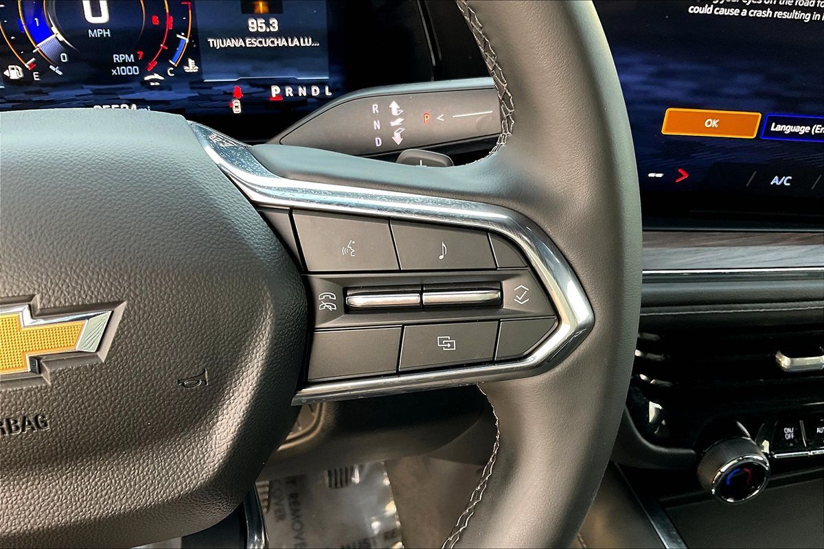 2025 Chevrolet Tahoe LS photo 13