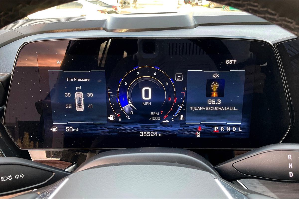 2025 Chevrolet Tahoe LS photo 14