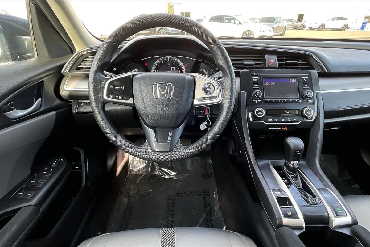 2018 Honda Civic LX photo 4