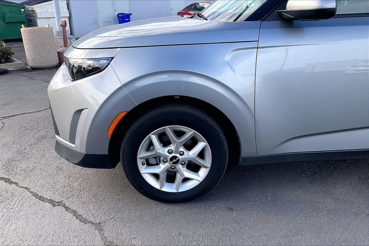 2024 Kia Soul LX S photo 4