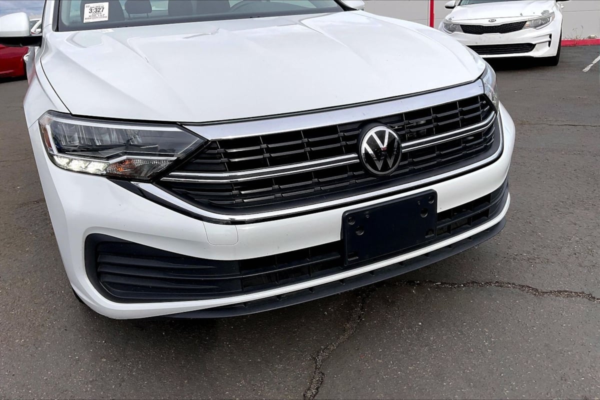 2024 Volkswagen Jetta S photo 4