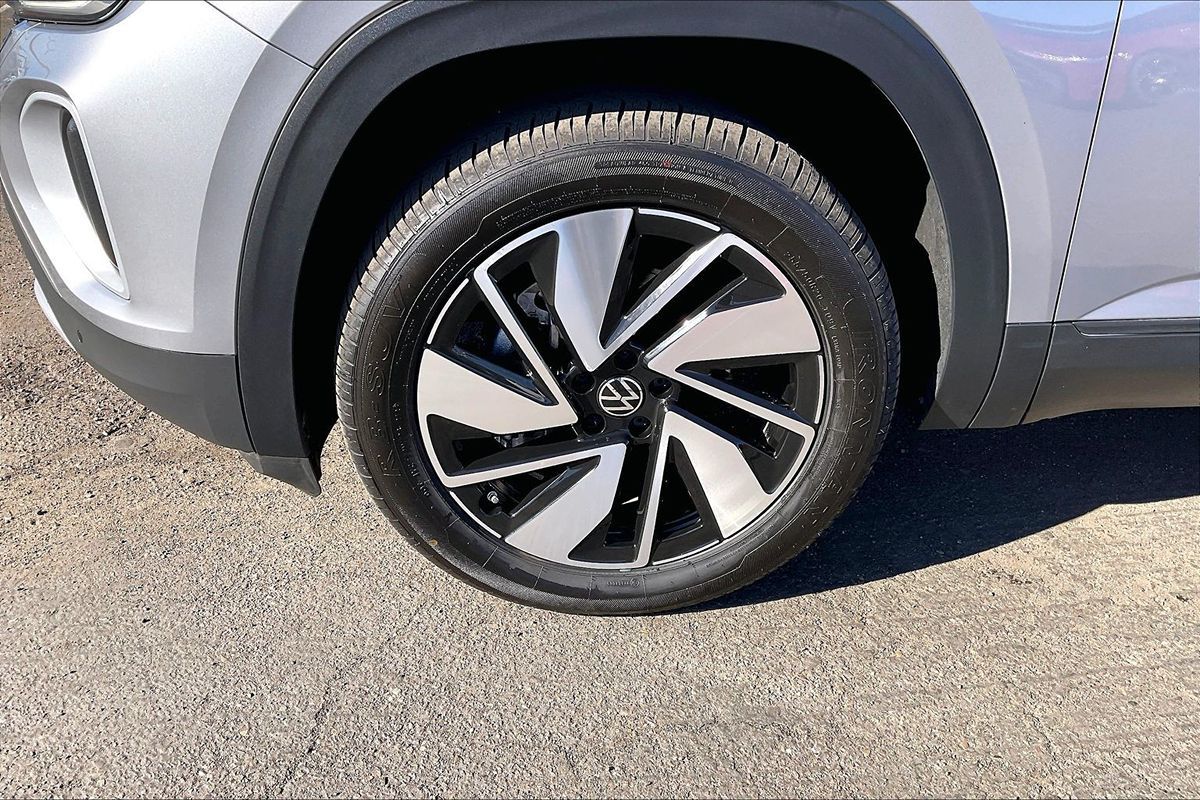 2024 Volkswagen Atlas SE Technology photo 4