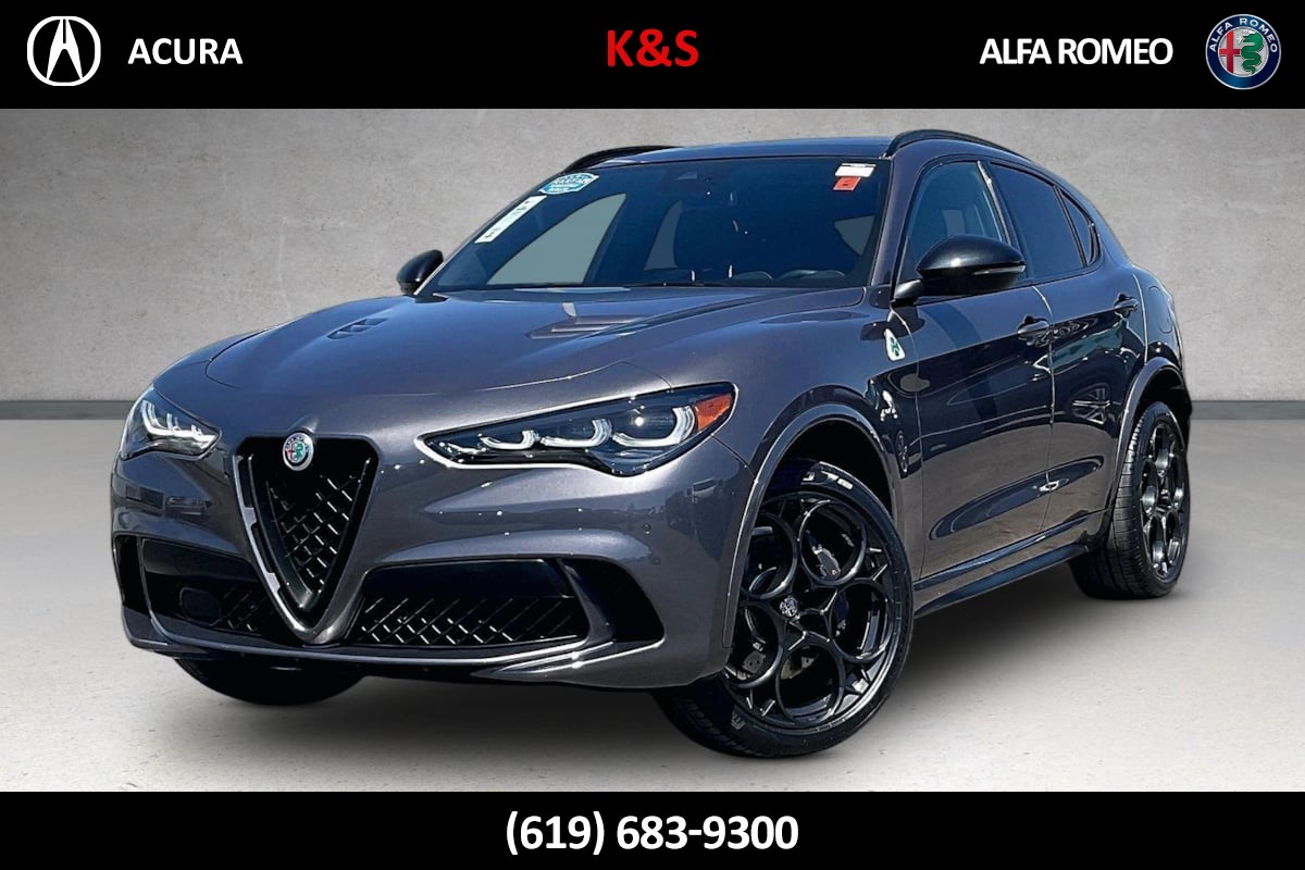 2024 Alfa Romeo Stelvio Quadrifoglio Carbon