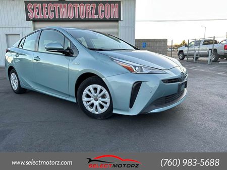 2019 Toyota Prius LE