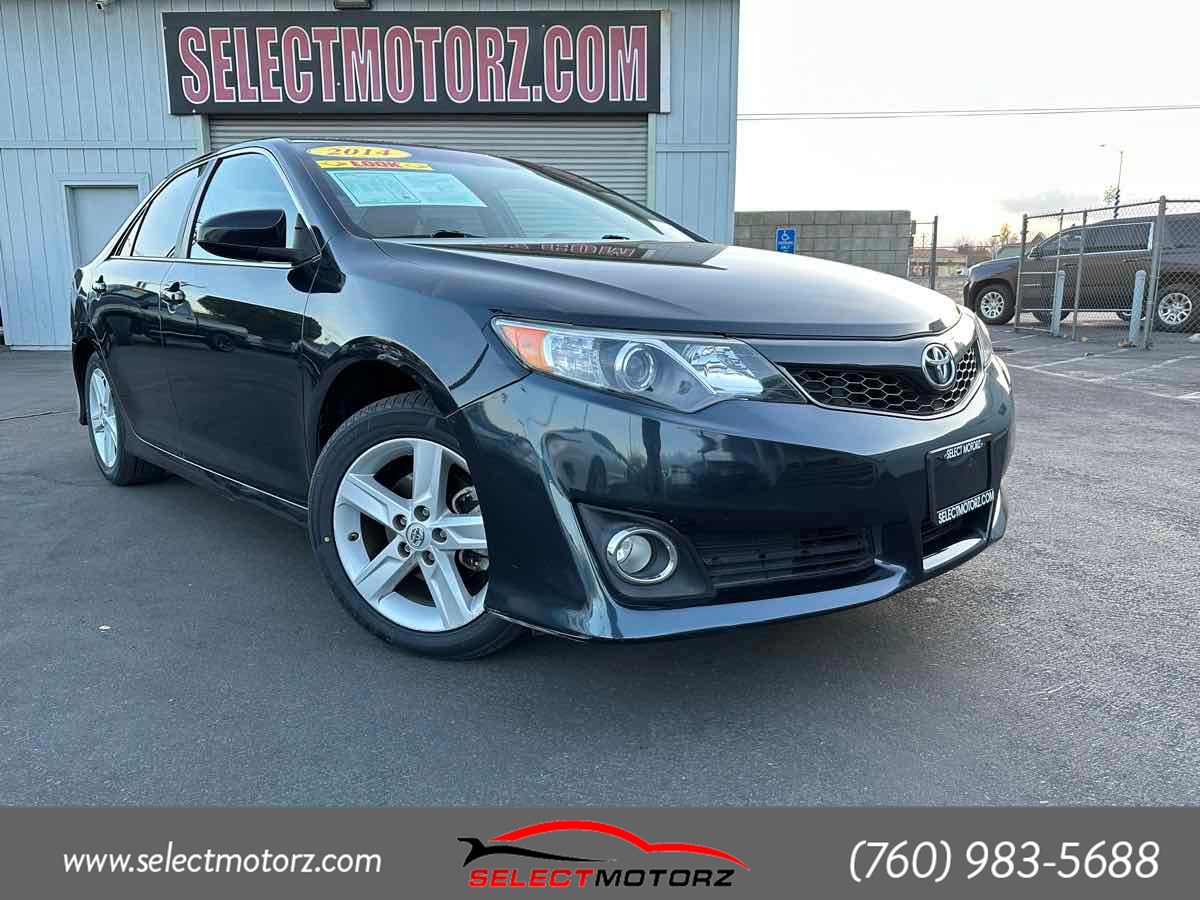 2014 Toyota Camry SE