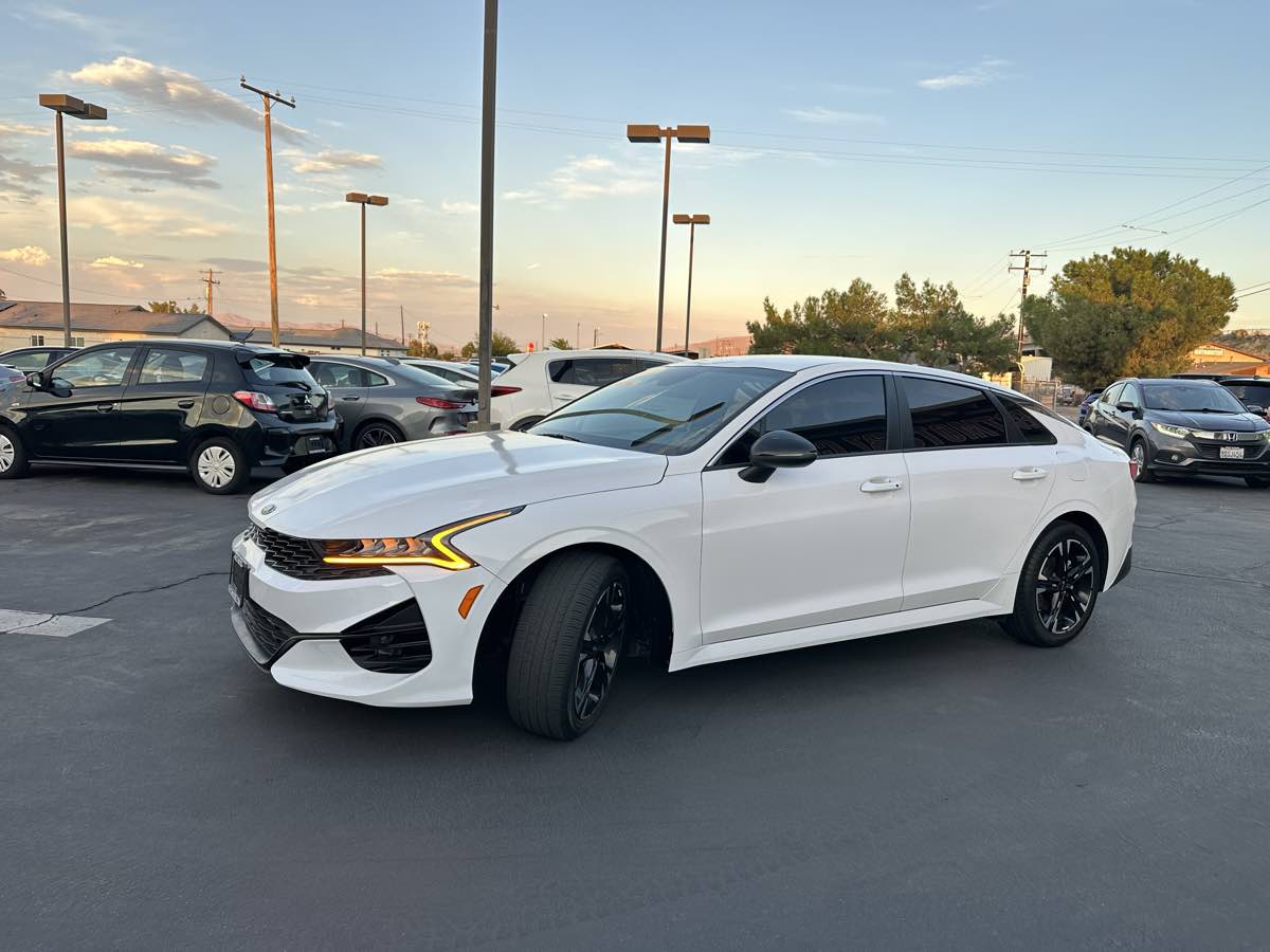 Kia K5 photo 2