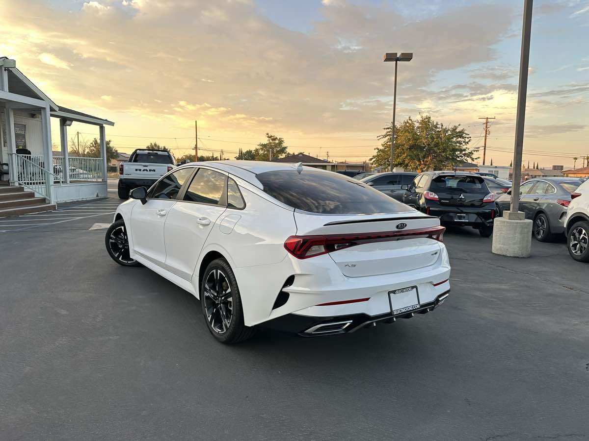 Kia K5 photo 3