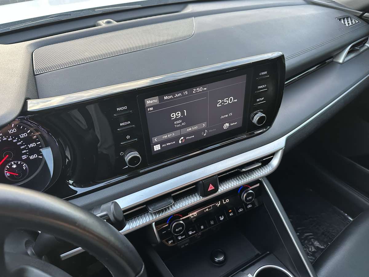 Kia K5 photo 9